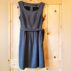 H&M Fit n' Flare Gray Woven Print
Sleeveless Dress